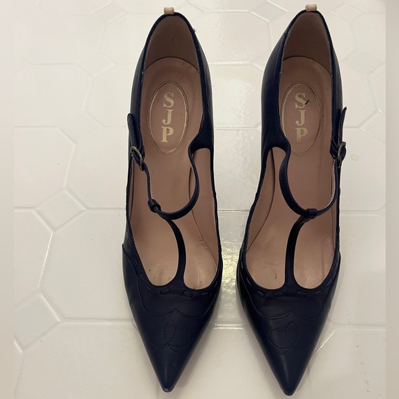 SJP Sarah Jessica Parker Blythe Navy Heel 38 1/2 (38.5) size 8 - Picture 2 of 15
